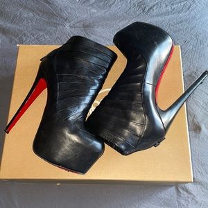 The Christian Louboutin Amor bootie Nappa Black